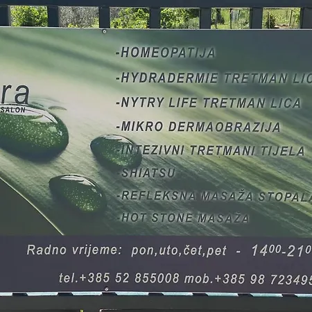 Apartman Indira *